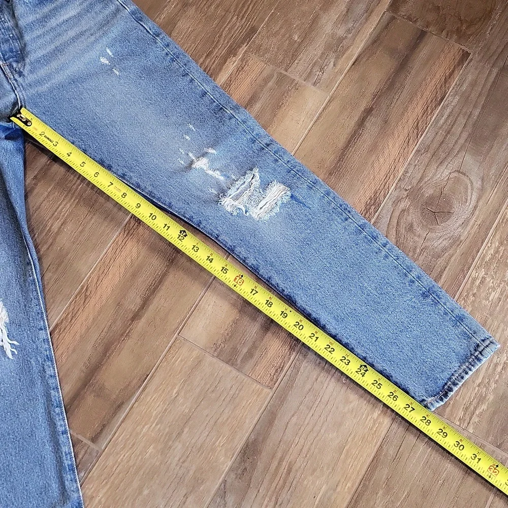 Levi's 501 Distressed Med Blue Wash Button Fly Distressed Straight Leg Jeans, 26 - Picture 4 of 12